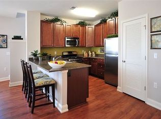 517 Lilly Ct, Willingboro, NJ 08046