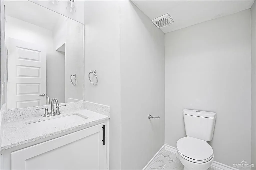 2 bed, 2.5 bath, 1147 sqft, $1,500 — Photo 4