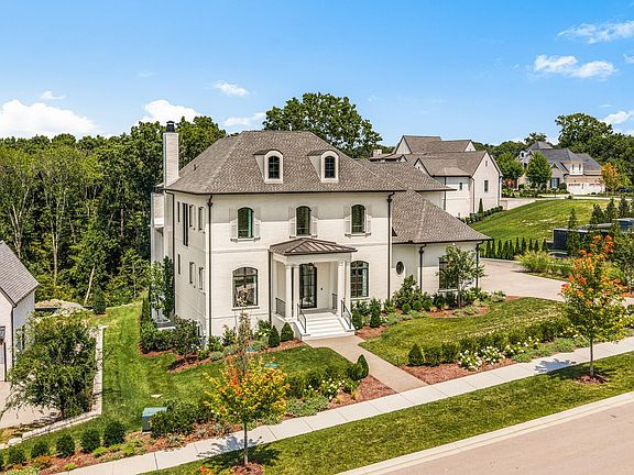 3rd image of 8073 Heirloom Blvd