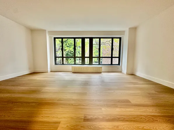 501 East 87th Street image 3 of 27