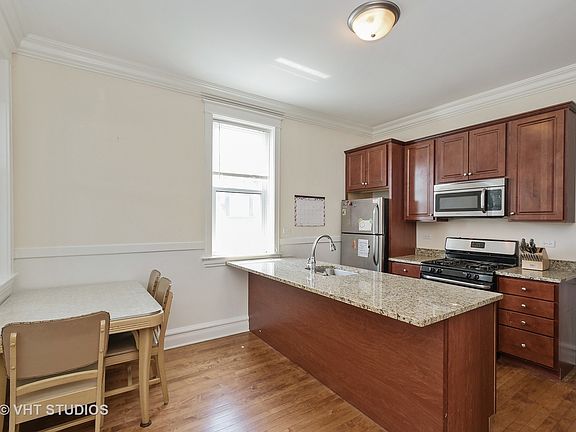2nd image of 2727 N Hamlin Ave
