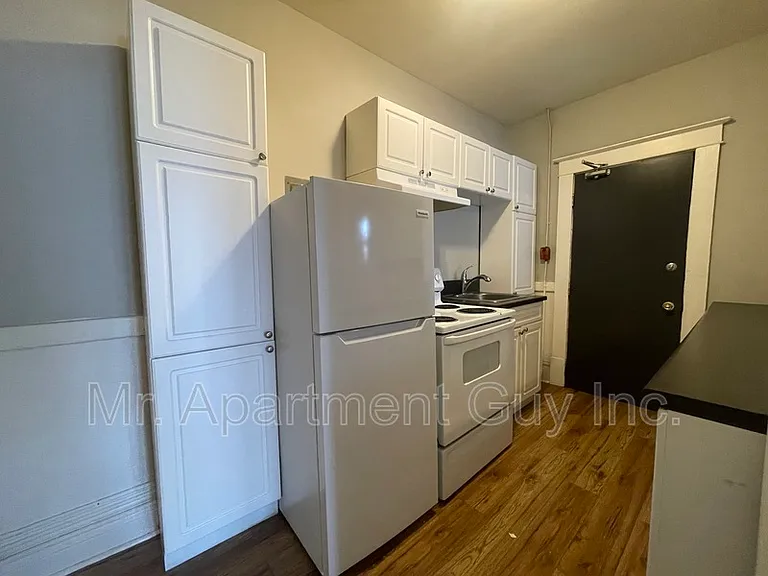 46 Blake St #2 — Photo 9