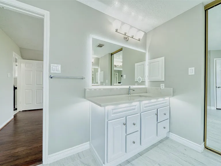 619 Green Belt Dr — Photo 18