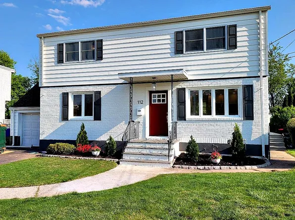112 Nedellec Dr, Saddle Brook, NJ 07663