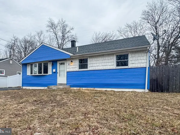 416 N Hilltop Ave, Somerdale, NJ 08083
