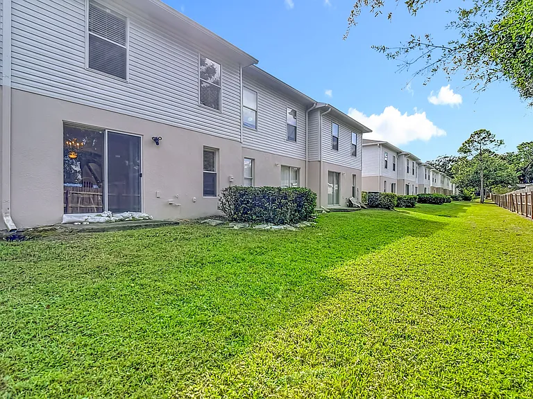 9856 Ashburn Lake Dr #1 — Photo 50