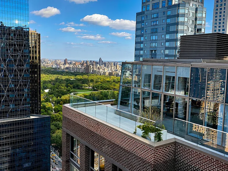 322 W 57th St #34Q — Photo 9