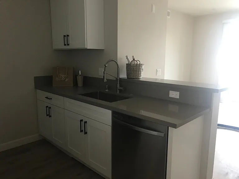11168 Morrison St — Photo 17