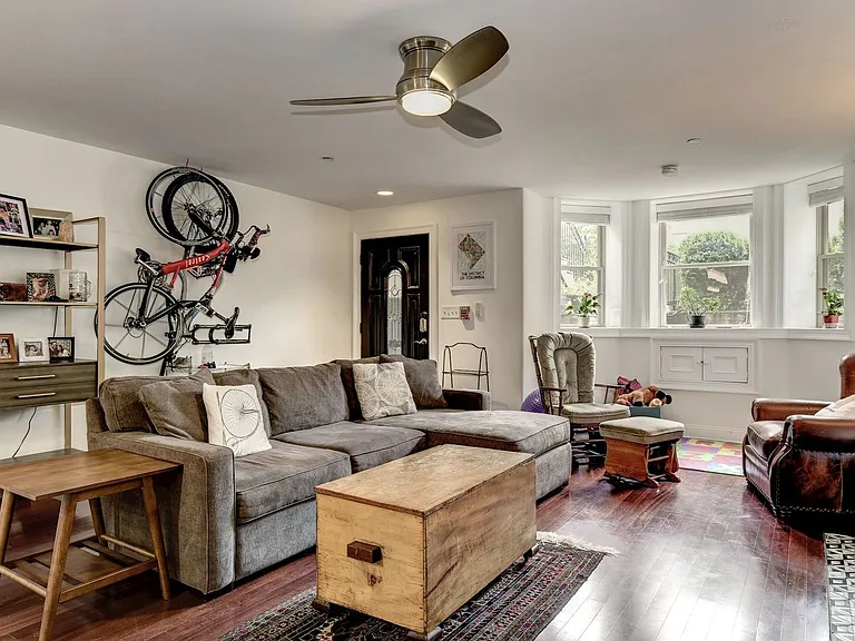 1423 Clifton St NW #1 — Photo 3