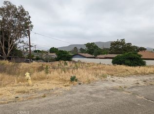 19 Paloma Rd #16, Riverside, CA 92509