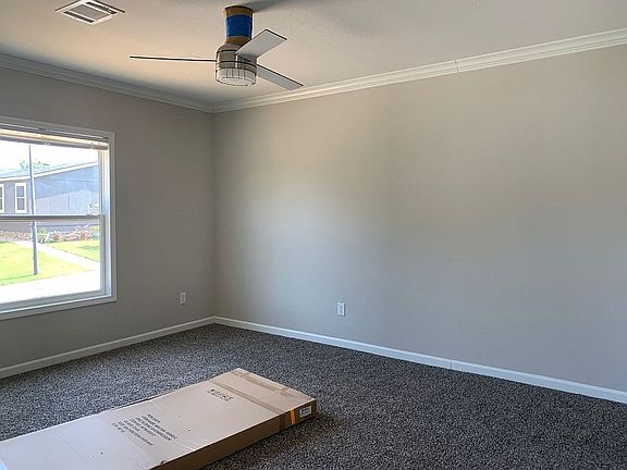 4th image of 11102 Scarlet Oak Ln
