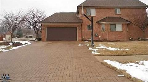 3rd image of 38500 River Park Dr