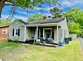 3471 S Waverly St, Farmville, NC 27828