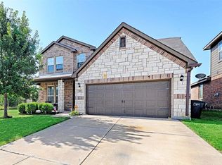 401 Sandhurst Dr, Crowley, TX 76036