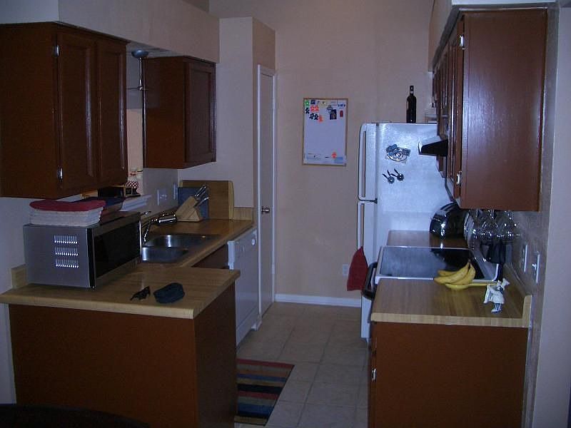 2nd image of 421 W San Antonio St