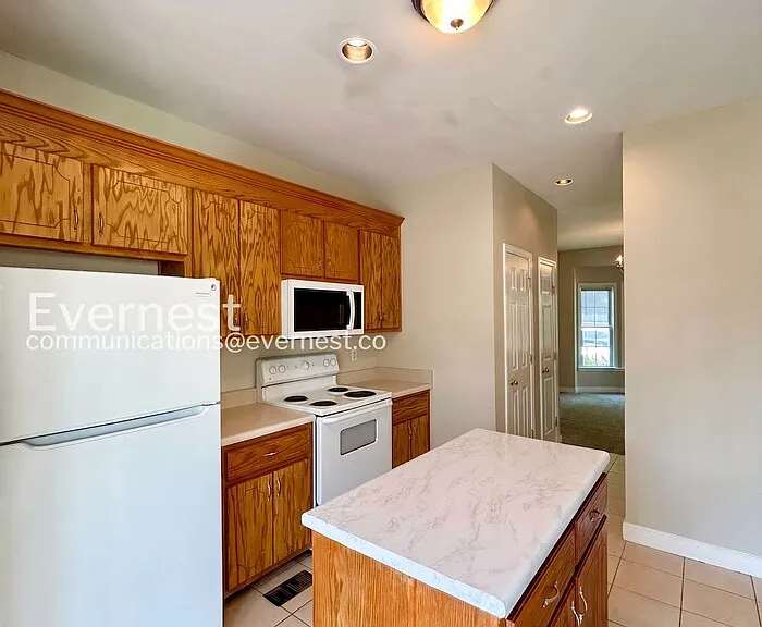 1713 Jacquelin St — Photo 3