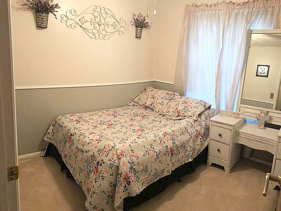 4th image of 611 Deerfield Dr