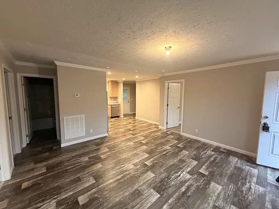 87 Gravel Hill Ct