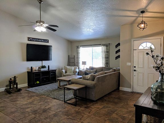 5th image of 14821 Brewster Ln