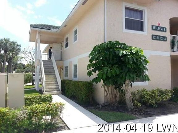 3rd image of 12135 Royal Palm Blvd