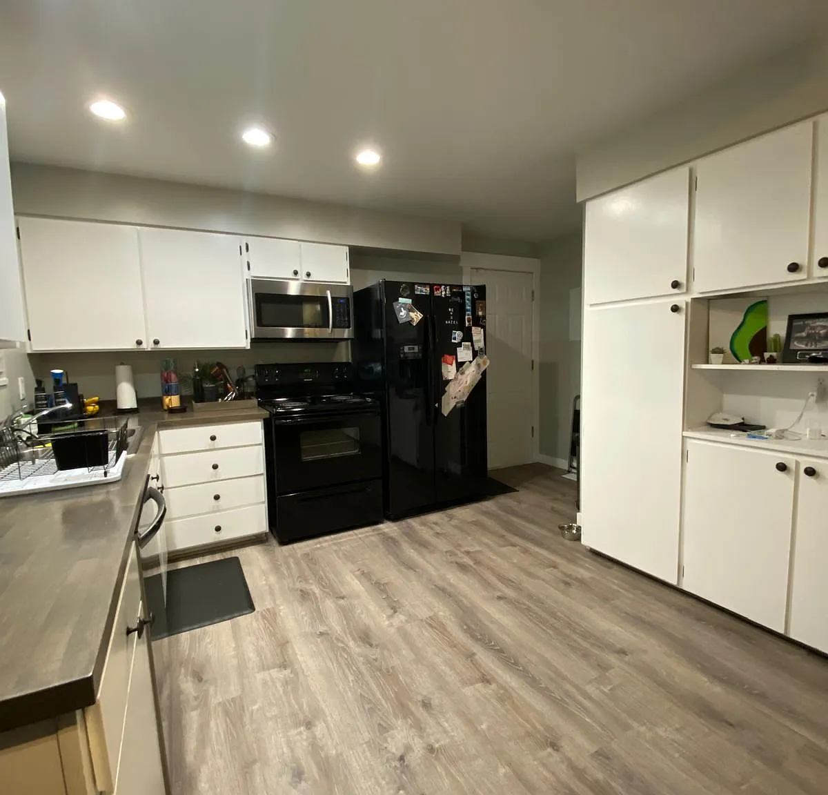 3 bed, 1200 sqft, $2,300 — Photo 3
