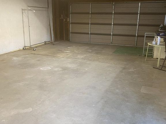 5th image of 5122 W Avenue L