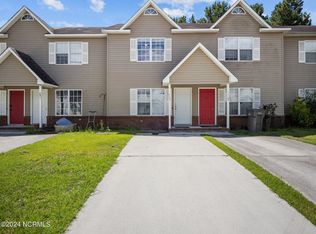 968 W Pueblo Dr, Jacksonville, NC 28546