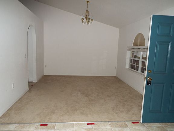 3rd image of 989 W Anderson Ln