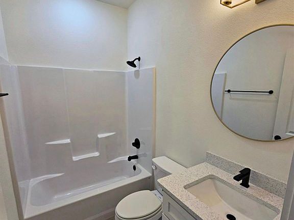 3rd image of 301 Primrose Point