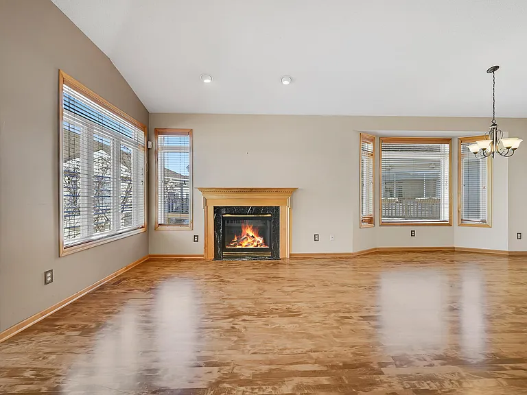 7950 Victoria Way — Photo 18