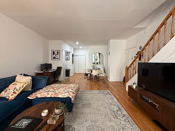 4th image of 295 Park Ave S APT 9PHA