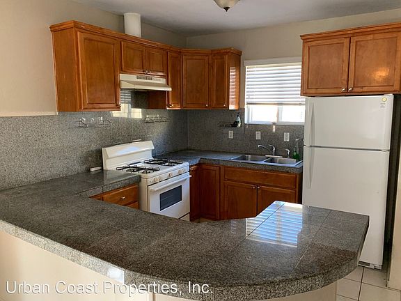 4th image of 3979 32nd St Unit 3979