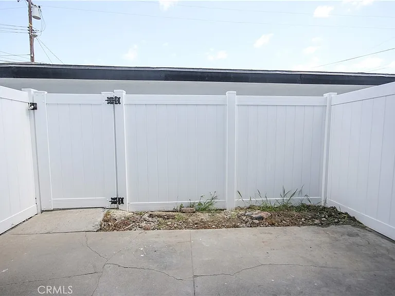 2709 S Baker St #C — Photo 28