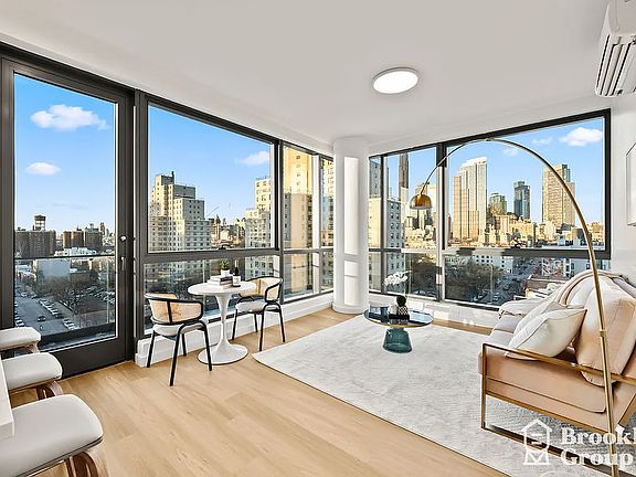 2nd image of 556 Baltic St #501