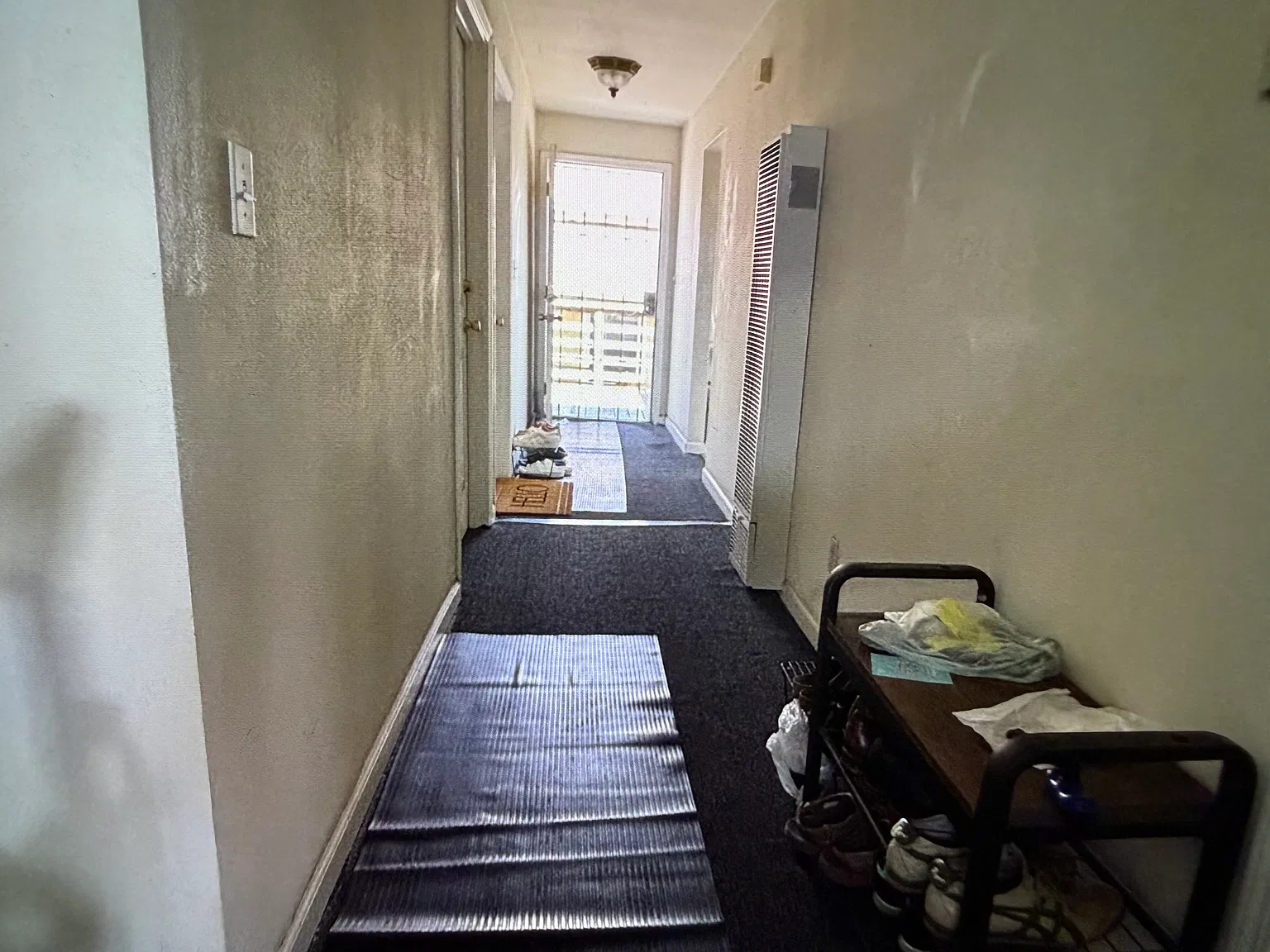 6 bed, 3600 sqft, $600 — Photo 3
