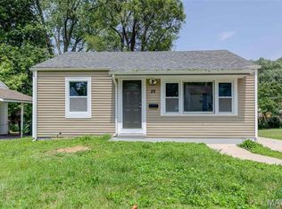 25 Vierling Dr, Saint Louis, MO 63135