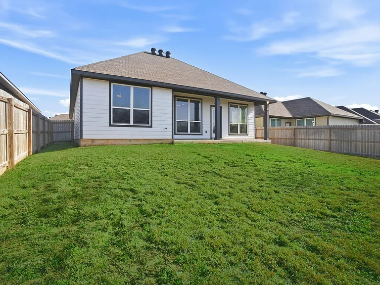 1318 Kingsgate Dr — Photo 28