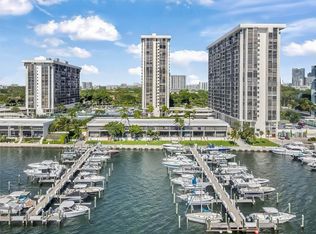 1901 Brickell Ave APT B512, Miami, FL 33129