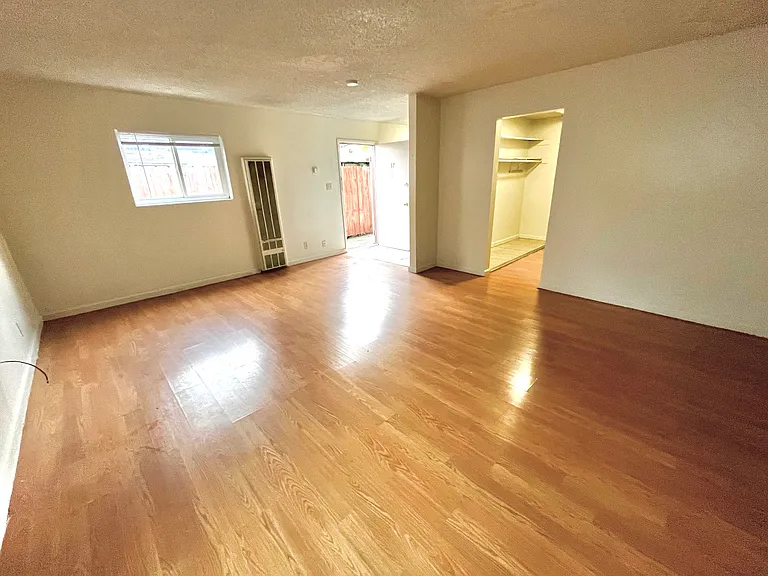 408 S 5th St #0 — Photo 1