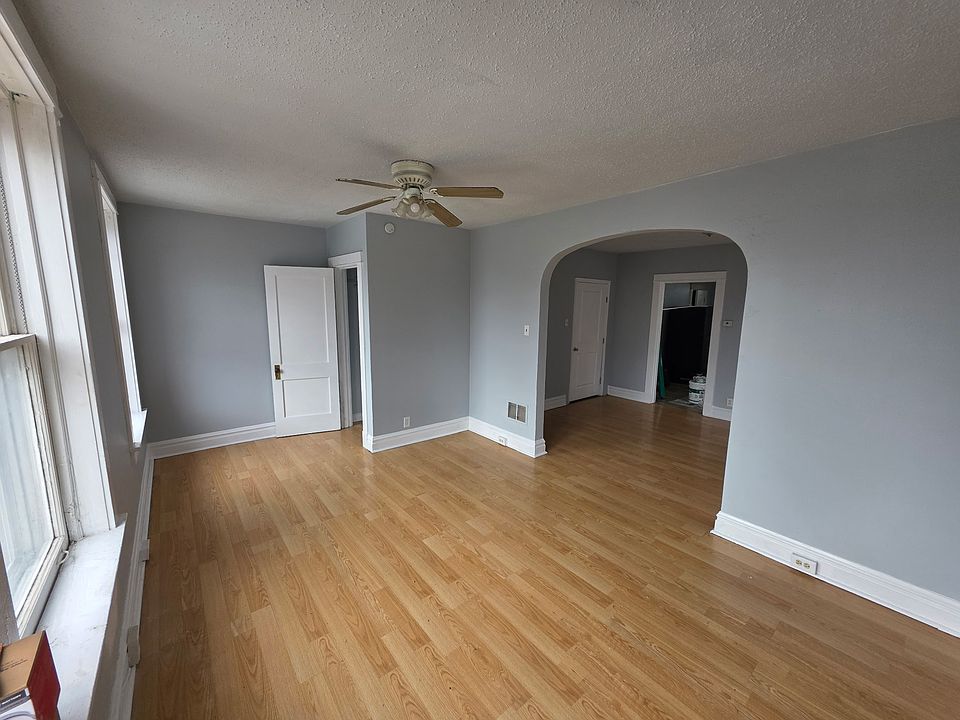 1st image of 3231 Dakota St Floor 2