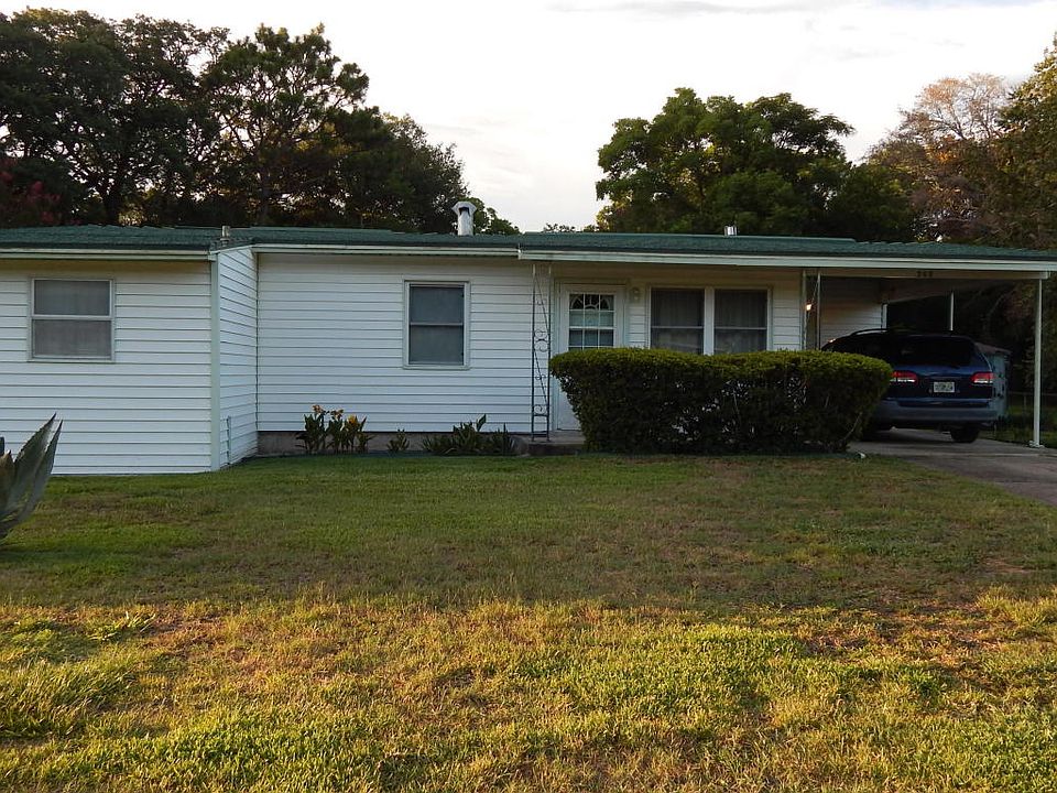 1st image of 302 Newcastle Dr