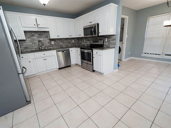 5th image of 355 E Myles Ln