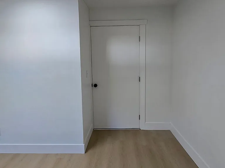 519 N 400 E #3 — Photo 5