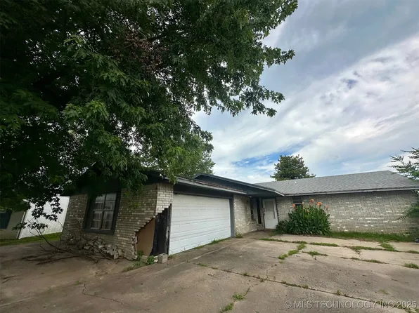 21401 E 31st Pl S, Broken Arrow, OK 74014