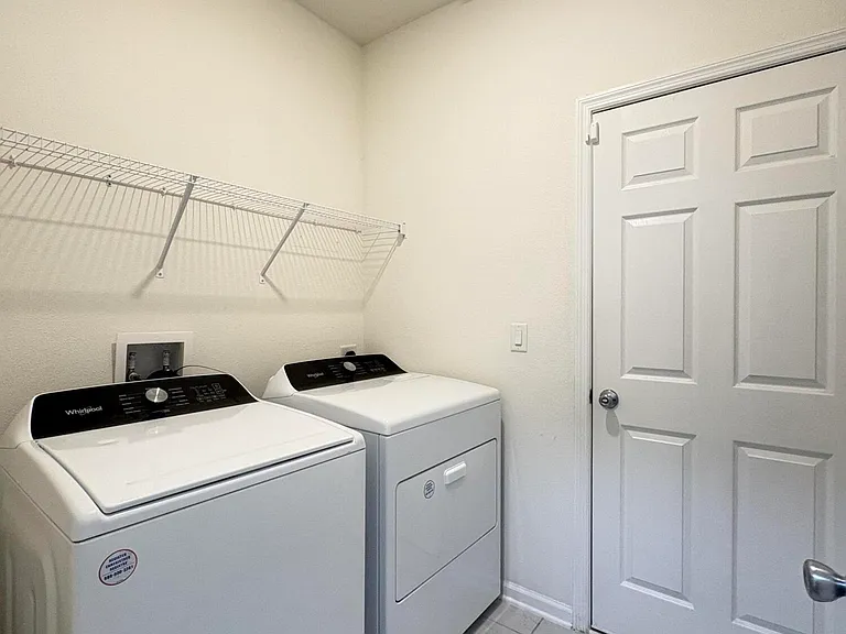 302 Rambling Brook Trl — Photo 17