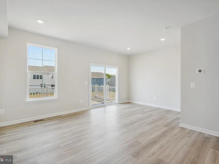 154 Tye Ct — Photo 15