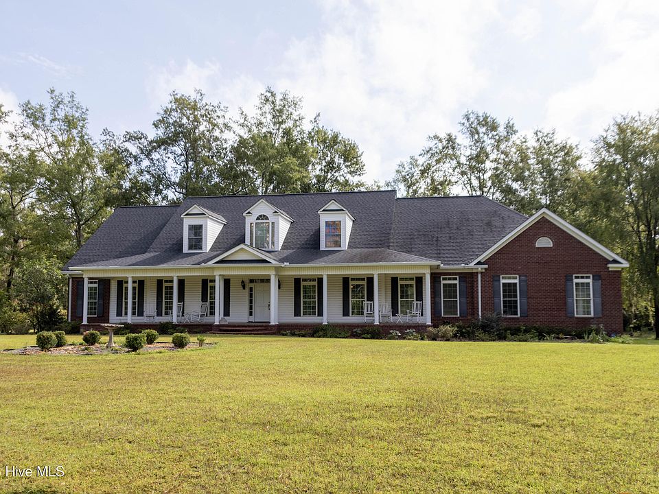 1st image of 224 Crest Ridge Drive