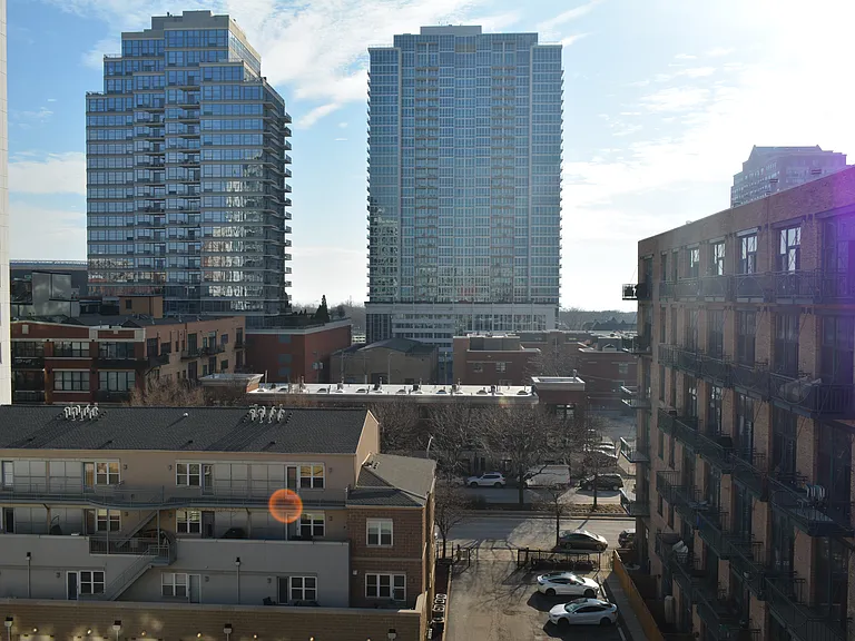 4' x 11' East-facing balcony gives incredible views of Lake Michigan and Soldier Field