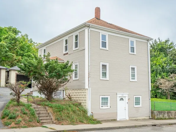 218 Standish Ave, Plymouth, MA 02360