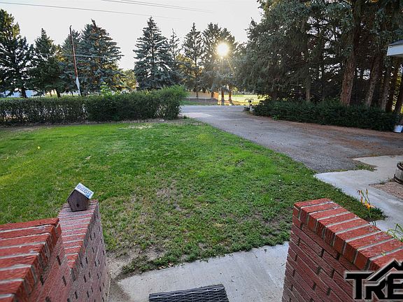 2nd image of 609 Tower Blvd